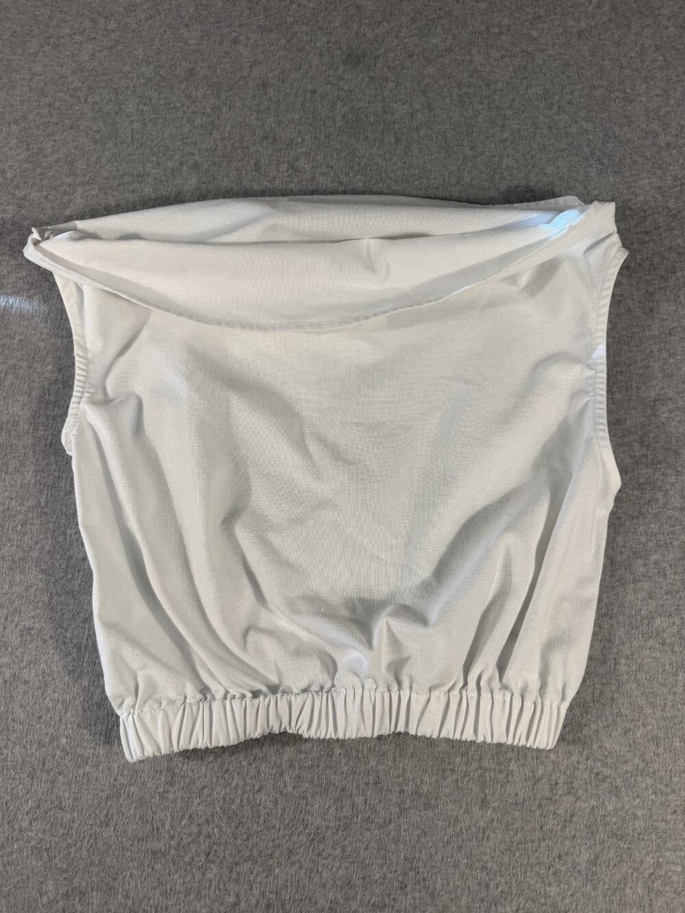 COMMENSE Sz XS White Sleeveless Crop Top